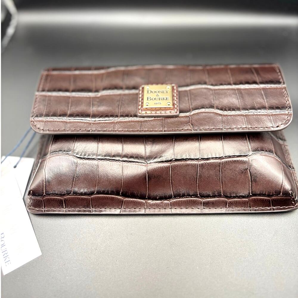 Dooney & Bourke Oakdale Milly Wristlet Espresso Embossed Calfskin Leather NWT